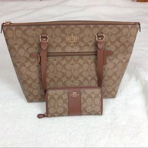 SOLD Coach Leather Tote and Wallet Set